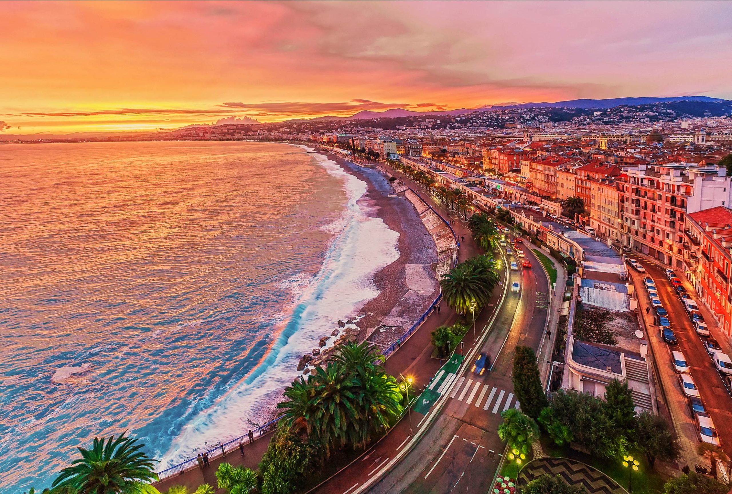 Automatisation à Nice – vue mer sur la Côte d'Azur